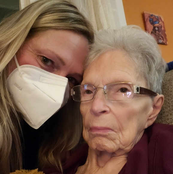 Meet your Posher, Cheryl - Picture 2 of 2